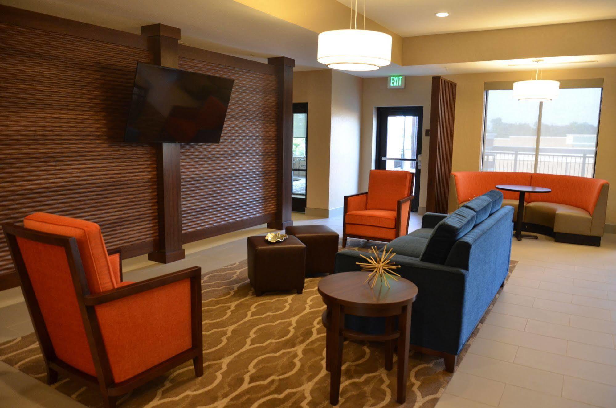 Comfort Suites Florence - Cincinnati South Εξωτερικό φωτογραφία